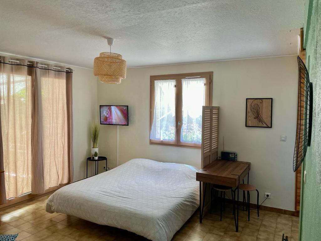 Studio - Greoux Les Bains Εξωτερικό φωτογραφία